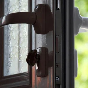 Riverside Local Locksmith Riverside, RI 401-757-6194 - residential-locksmith-service
